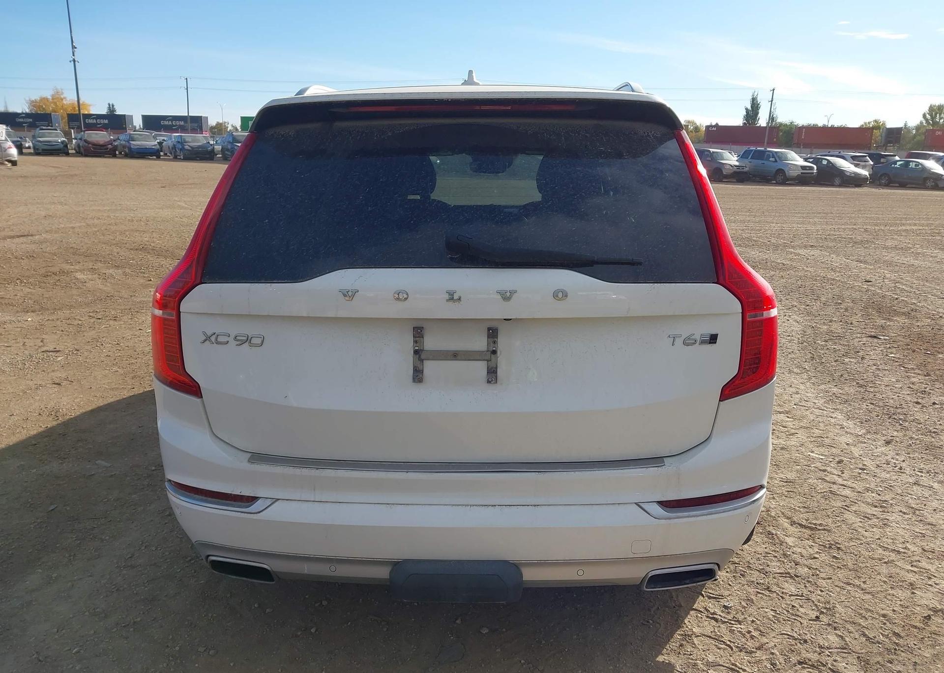 2018 VOLVO XC90 T6