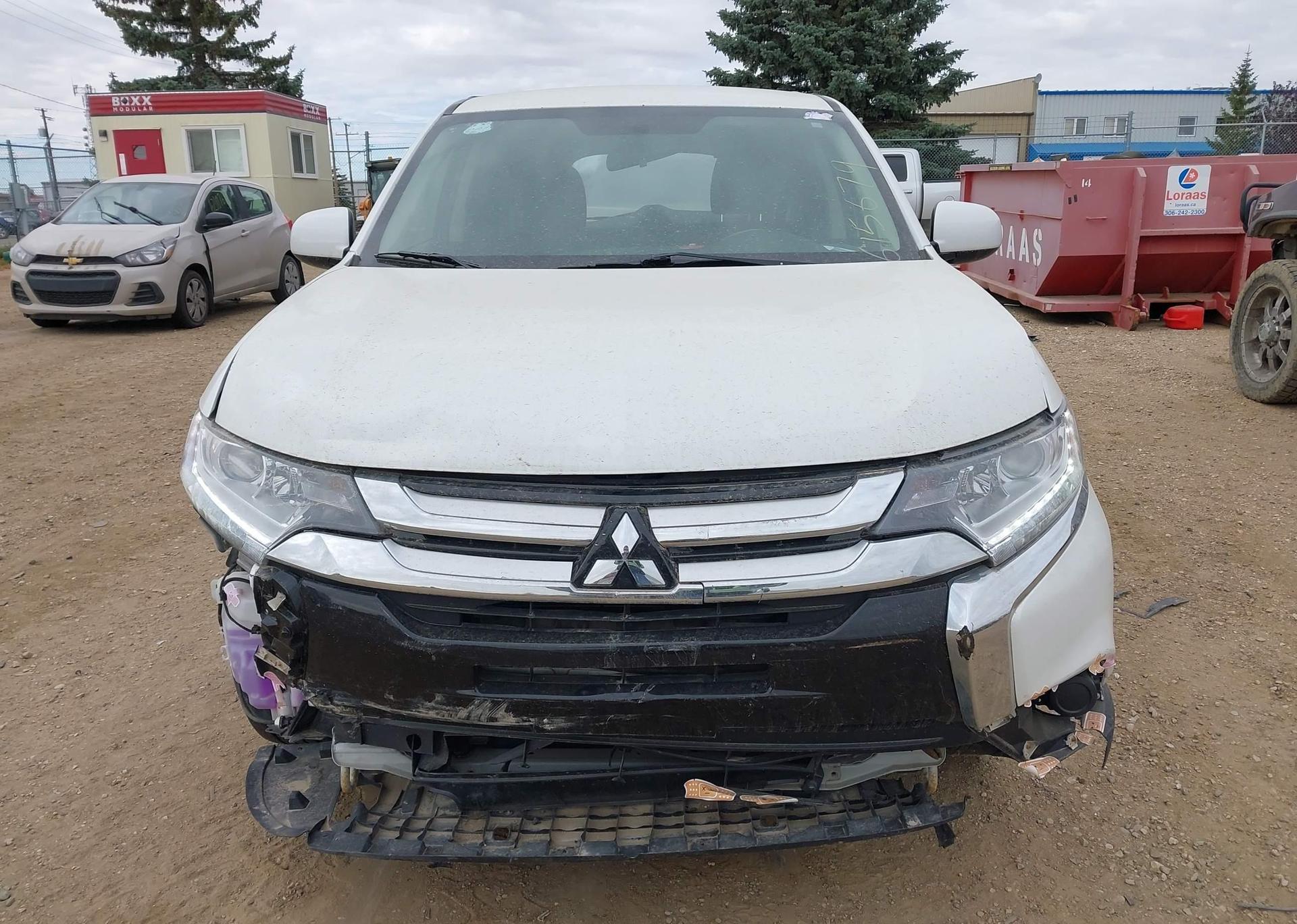 2018 MITSUBISHI OUTLANDER ES
