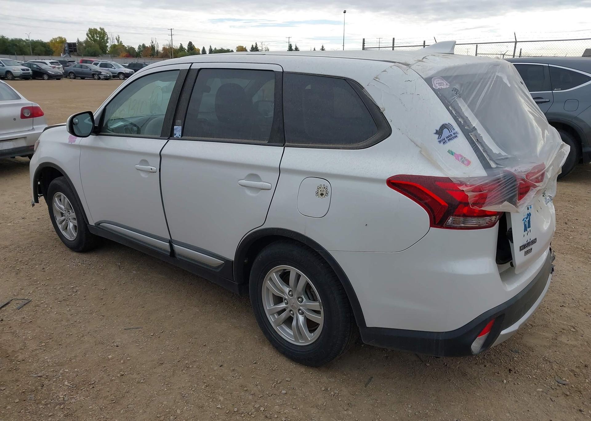 2018 MITSUBISHI OUTLANDER ES