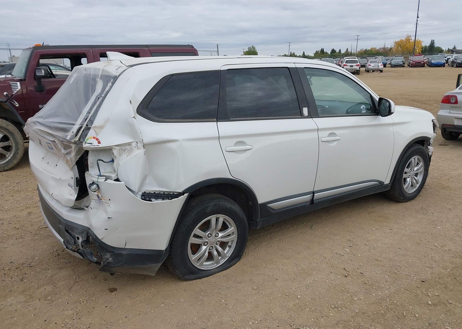 2018 MITSUBISHI OUTLANDER ES
