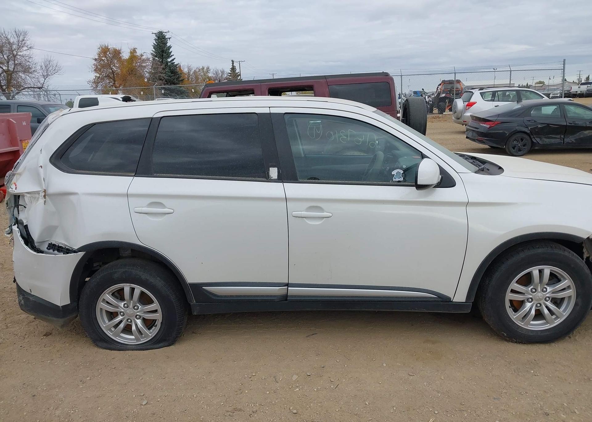 2018 MITSUBISHI OUTLANDER ES