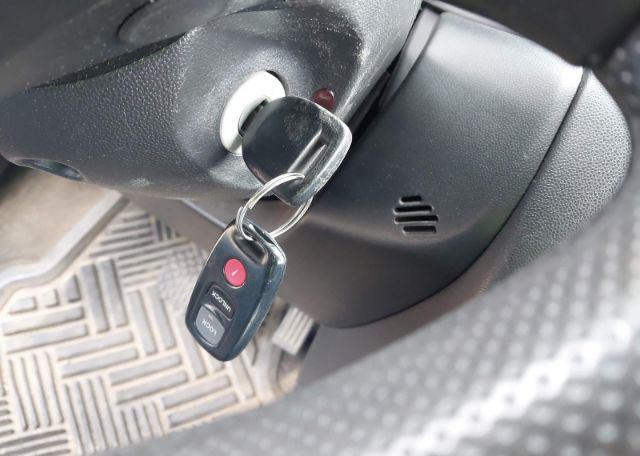 2006 MAZDA 3 I