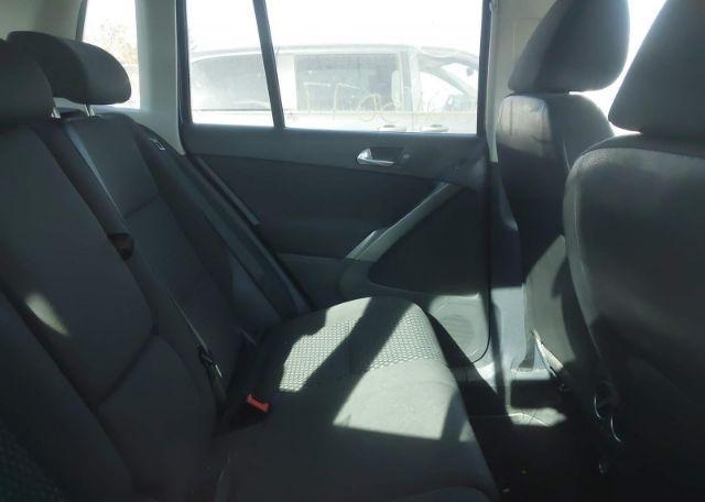 2009 VOLKSWAGEN TIGUAN SE
