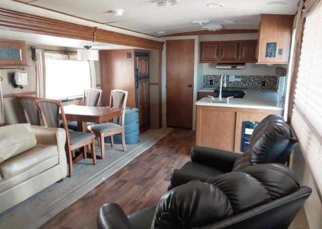 2015 FOREST RIVER INC. 302FK