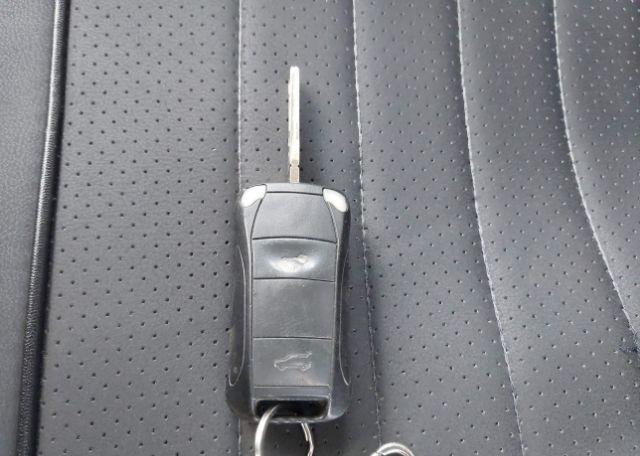 2004 PORSCHE CAYENNE S