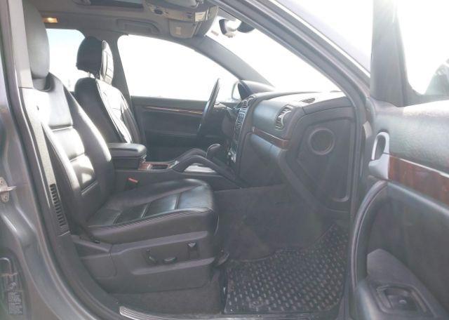 2004 PORSCHE CAYENNE S