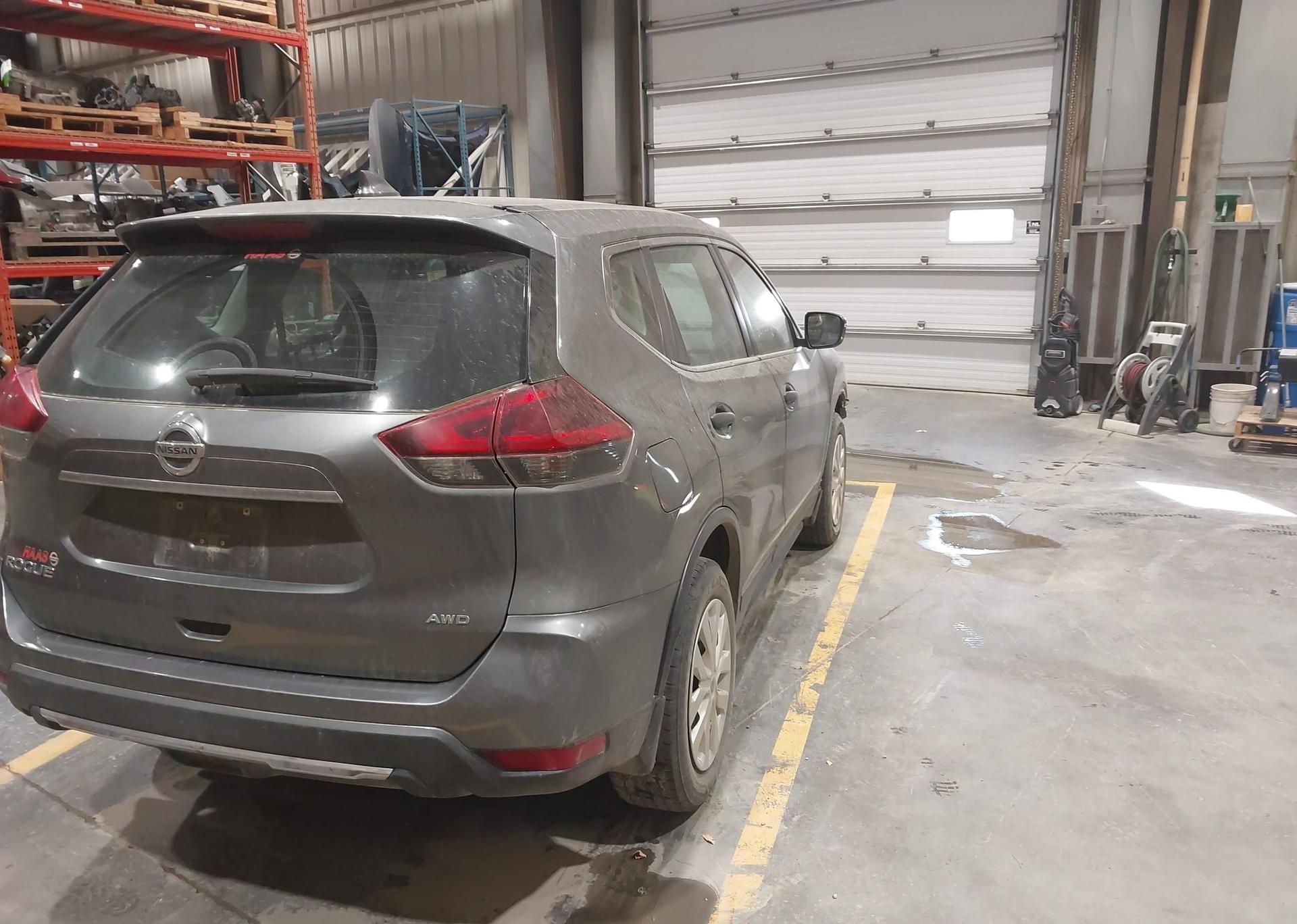 2018 NISSAN ROGUE SV