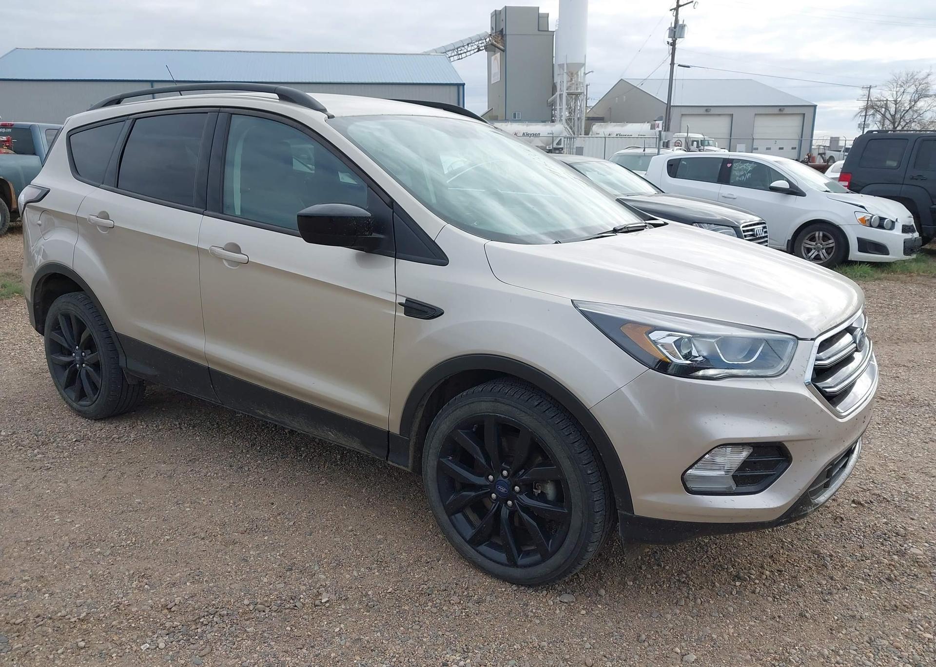 2018 FORD ESCAPE SE