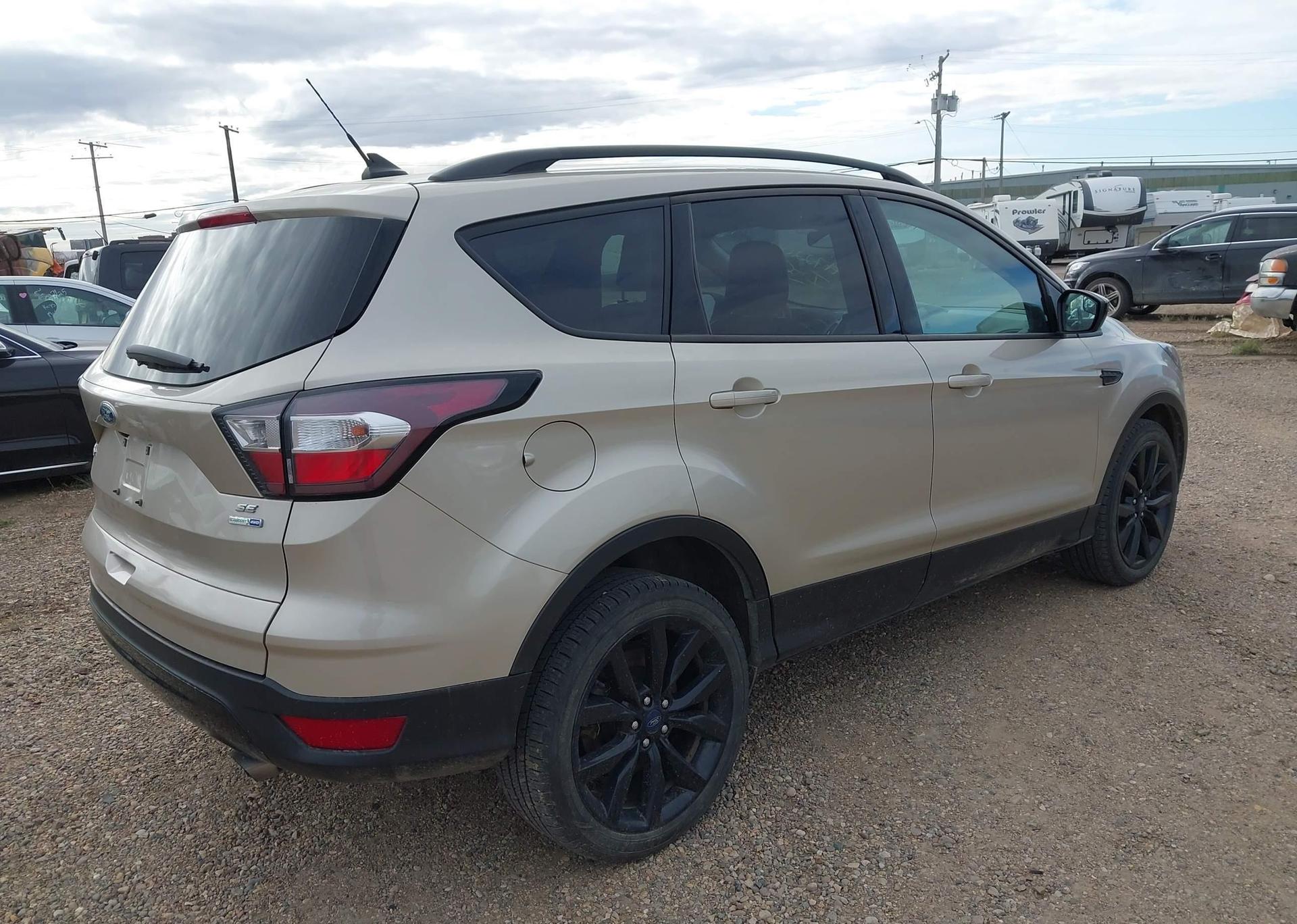 2018 FORD ESCAPE SE
