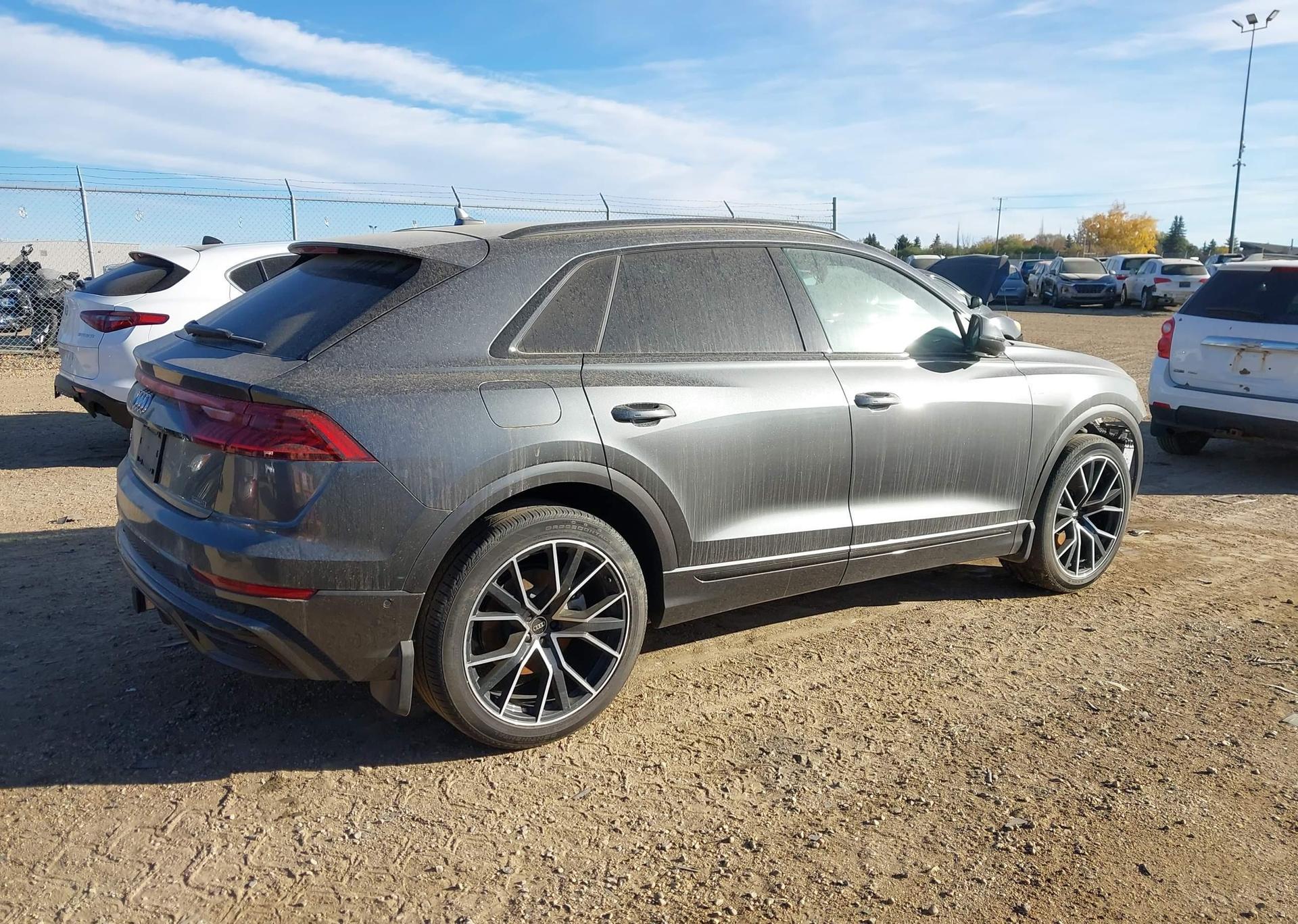 2023 AUDI Q8 PROGRESSIV