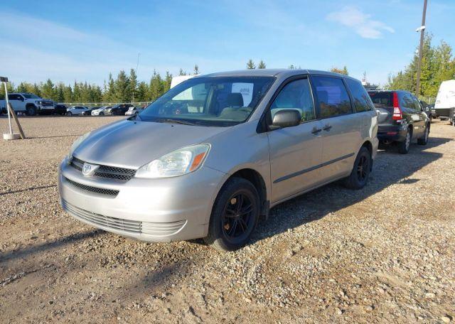 2004 TOYOTA SIENNA CE