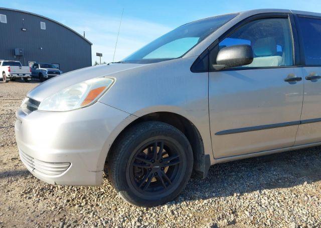 2004 TOYOTA SIENNA CE