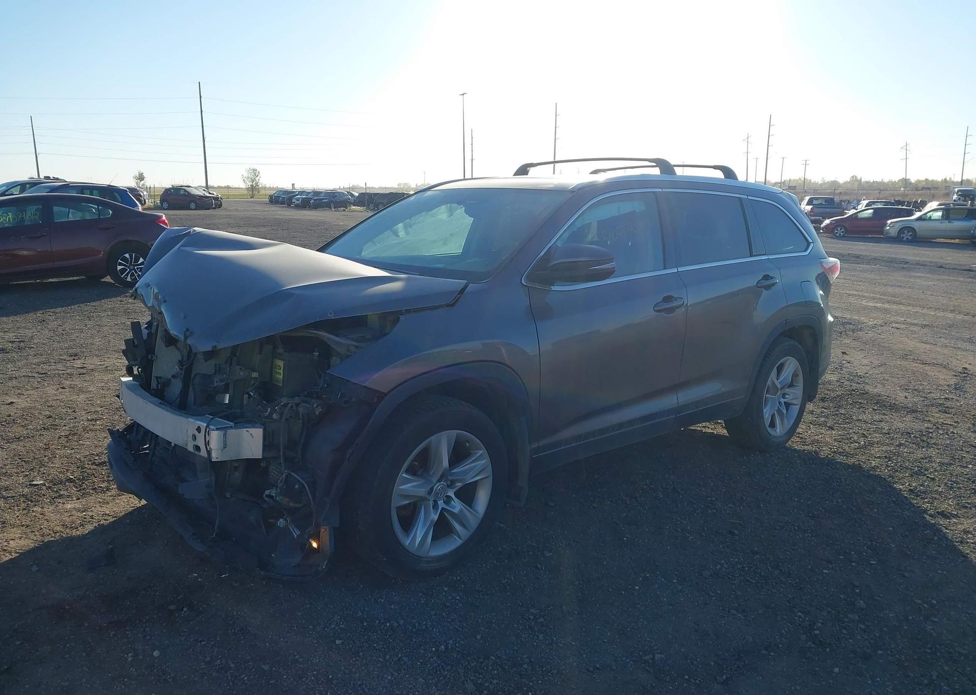 2015 TOYOTA HIGHLANDER LIMITED