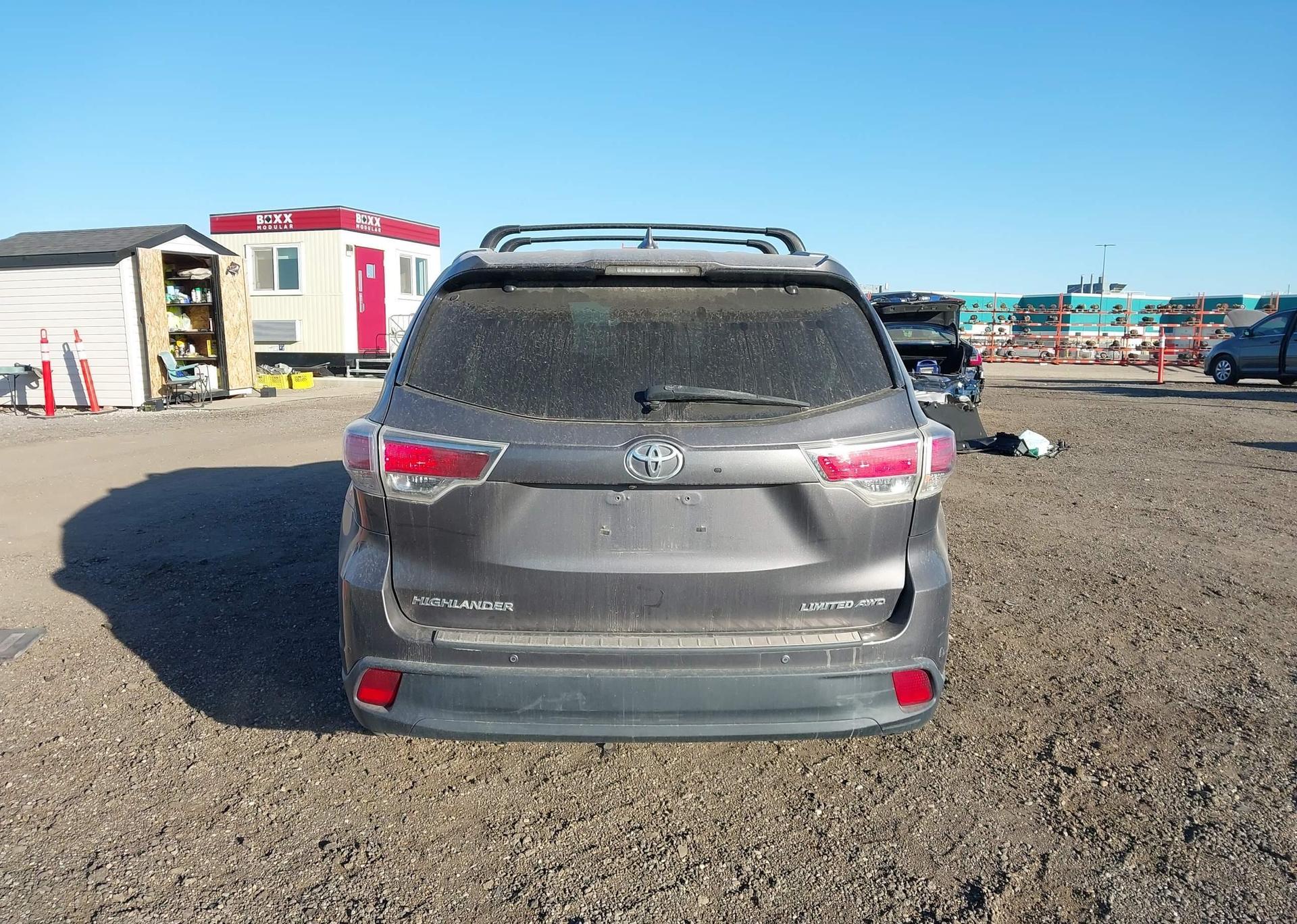 2015 TOYOTA HIGHLANDER LIMITED