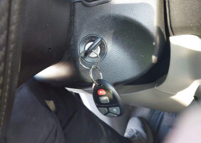 2009 SATURN VUE XE