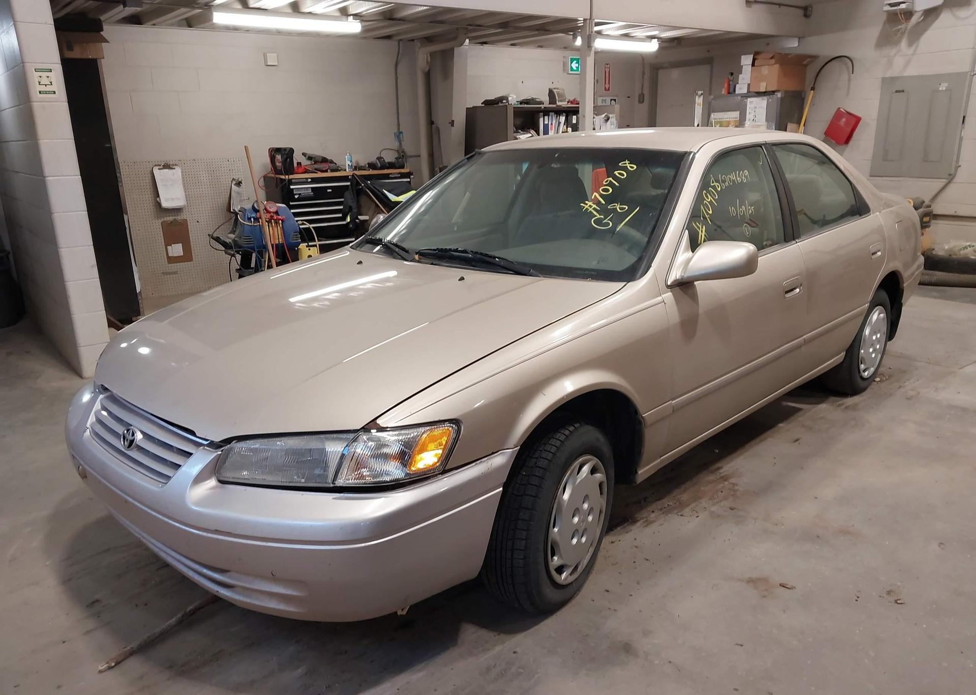1998 TOYOTA CAMRY CE