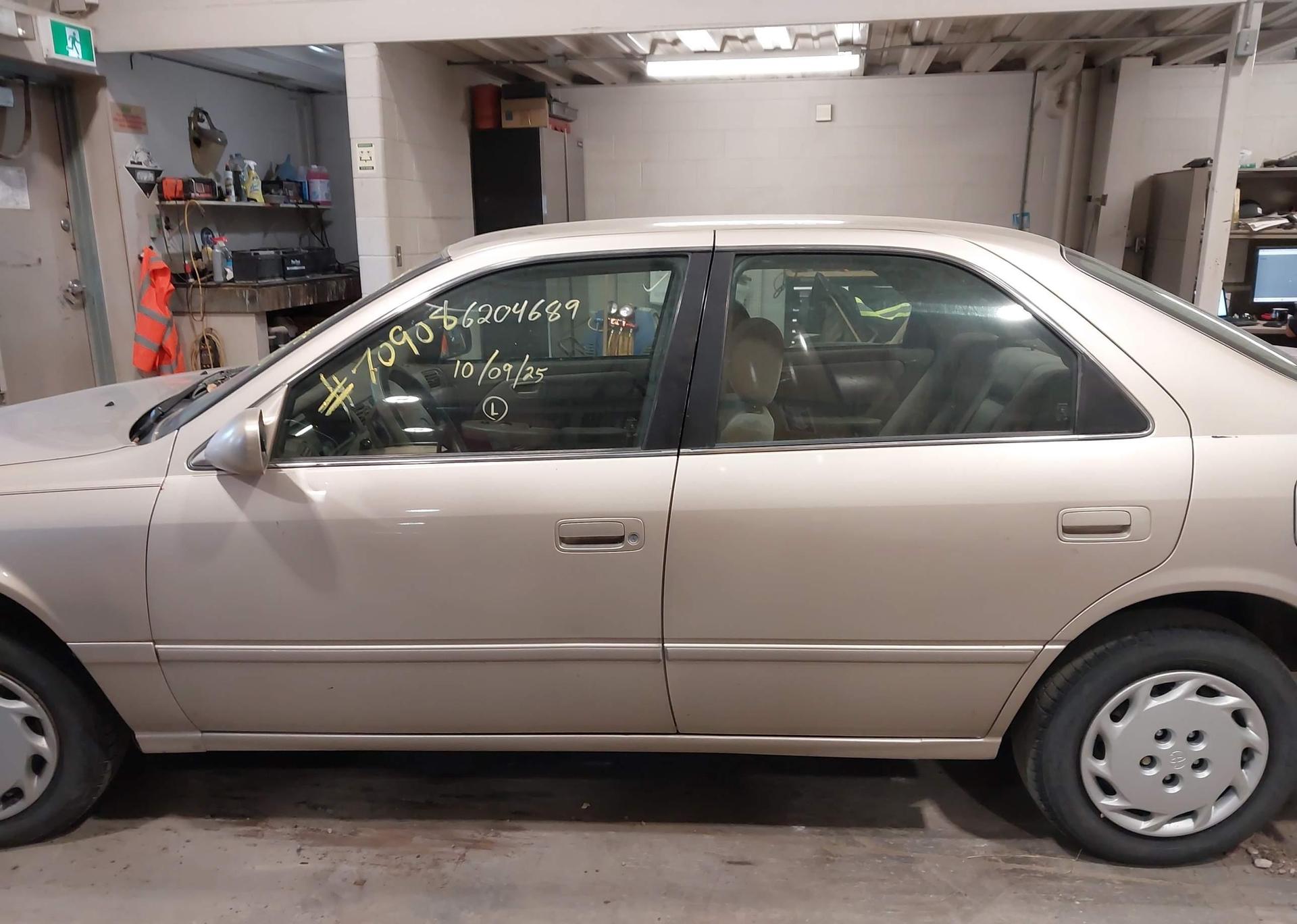 1998 TOYOTA CAMRY CE