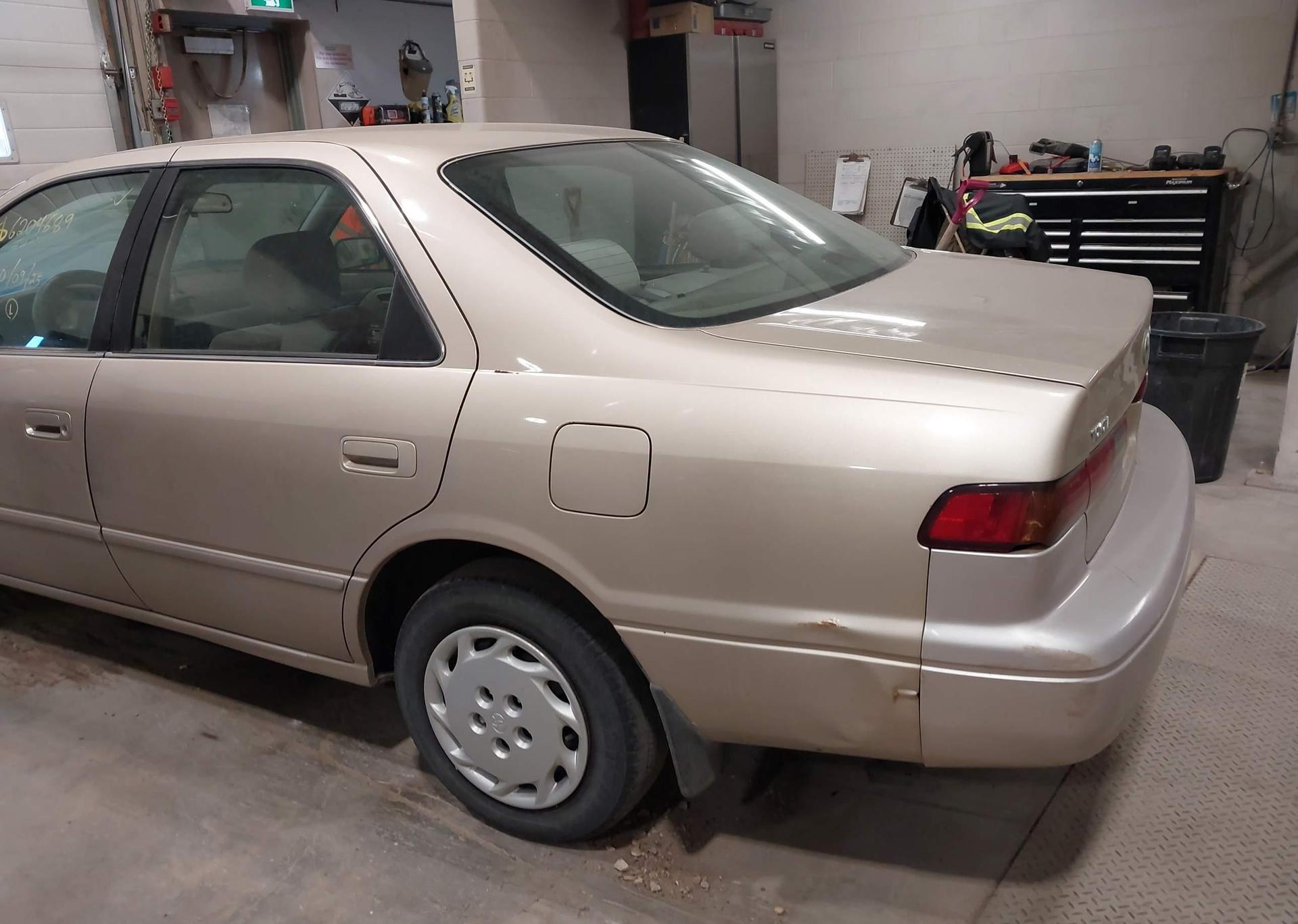 1998 TOYOTA CAMRY CE