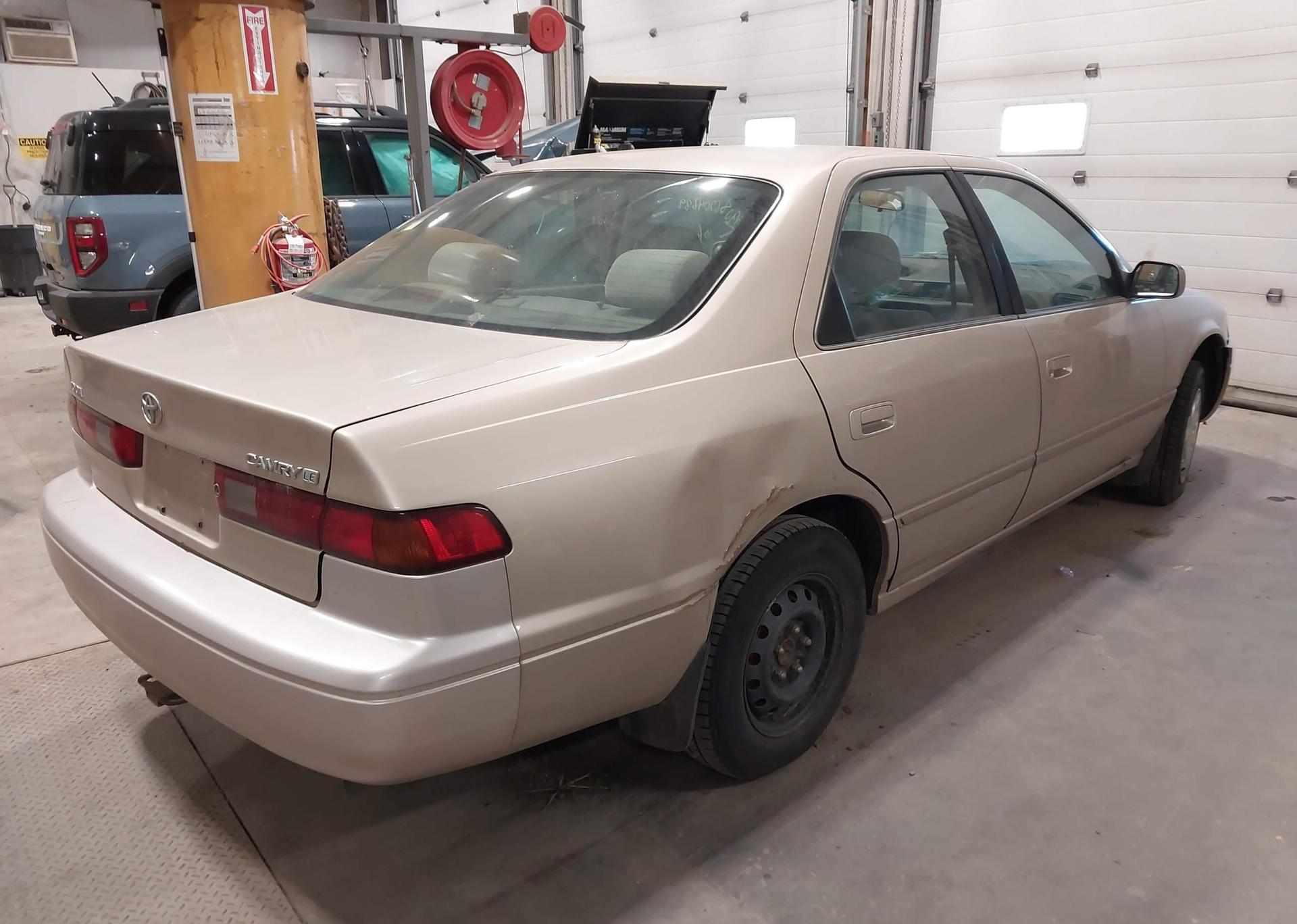 1998 TOYOTA CAMRY CE
