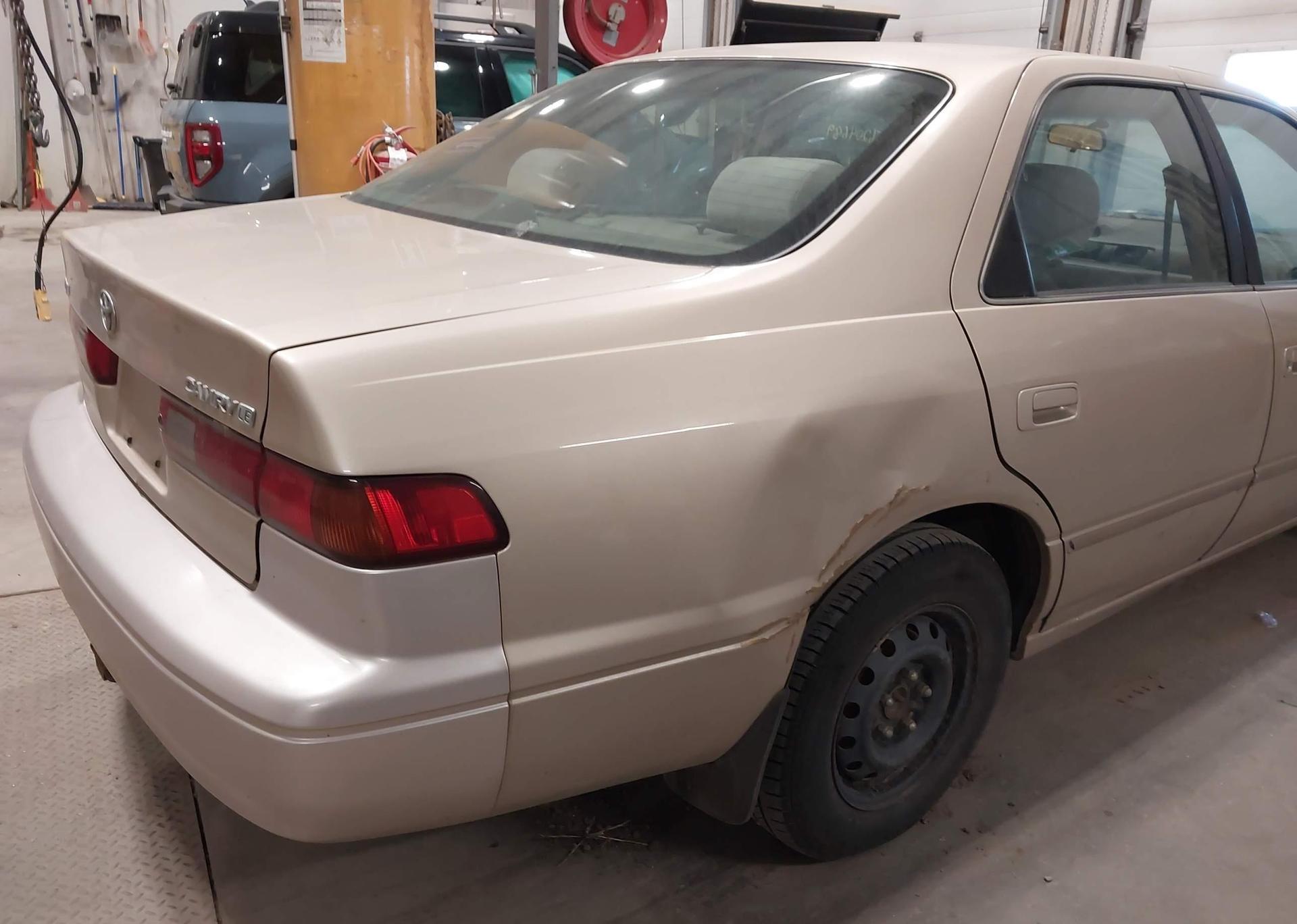1998 TOYOTA CAMRY CE
