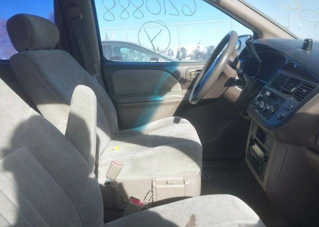 2000 TOYOTA SIENNA CE