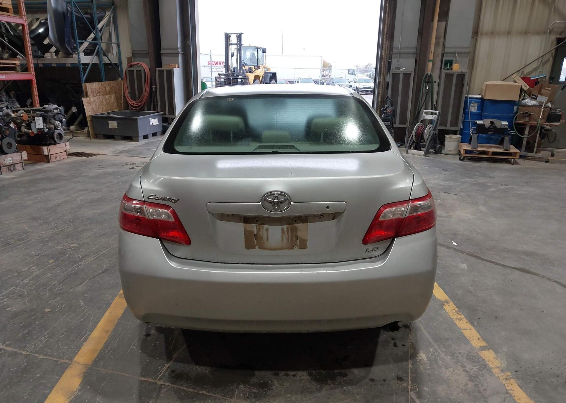 2009 TOYOTA CAMRY SE