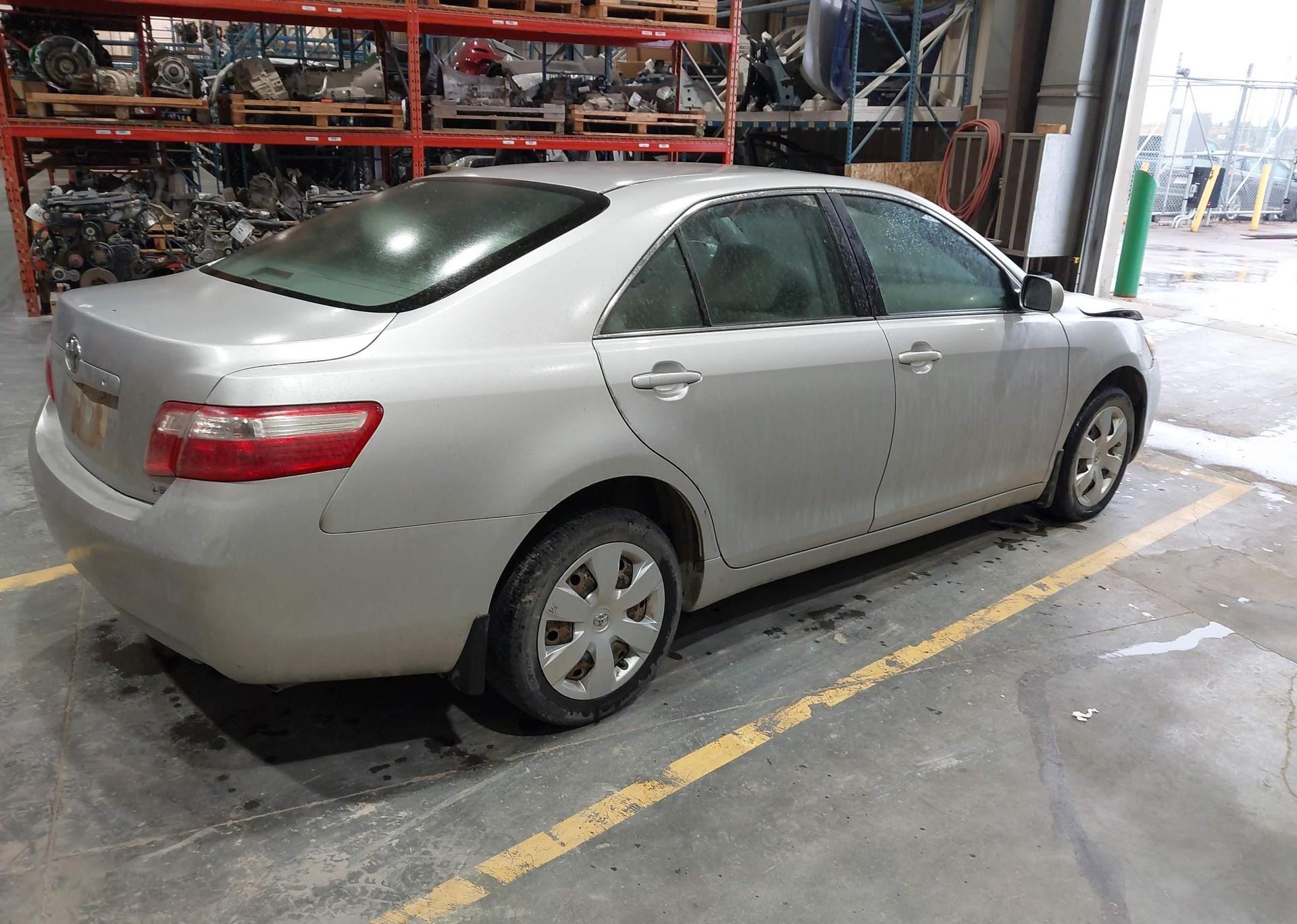 2009 TOYOTA CAMRY SE