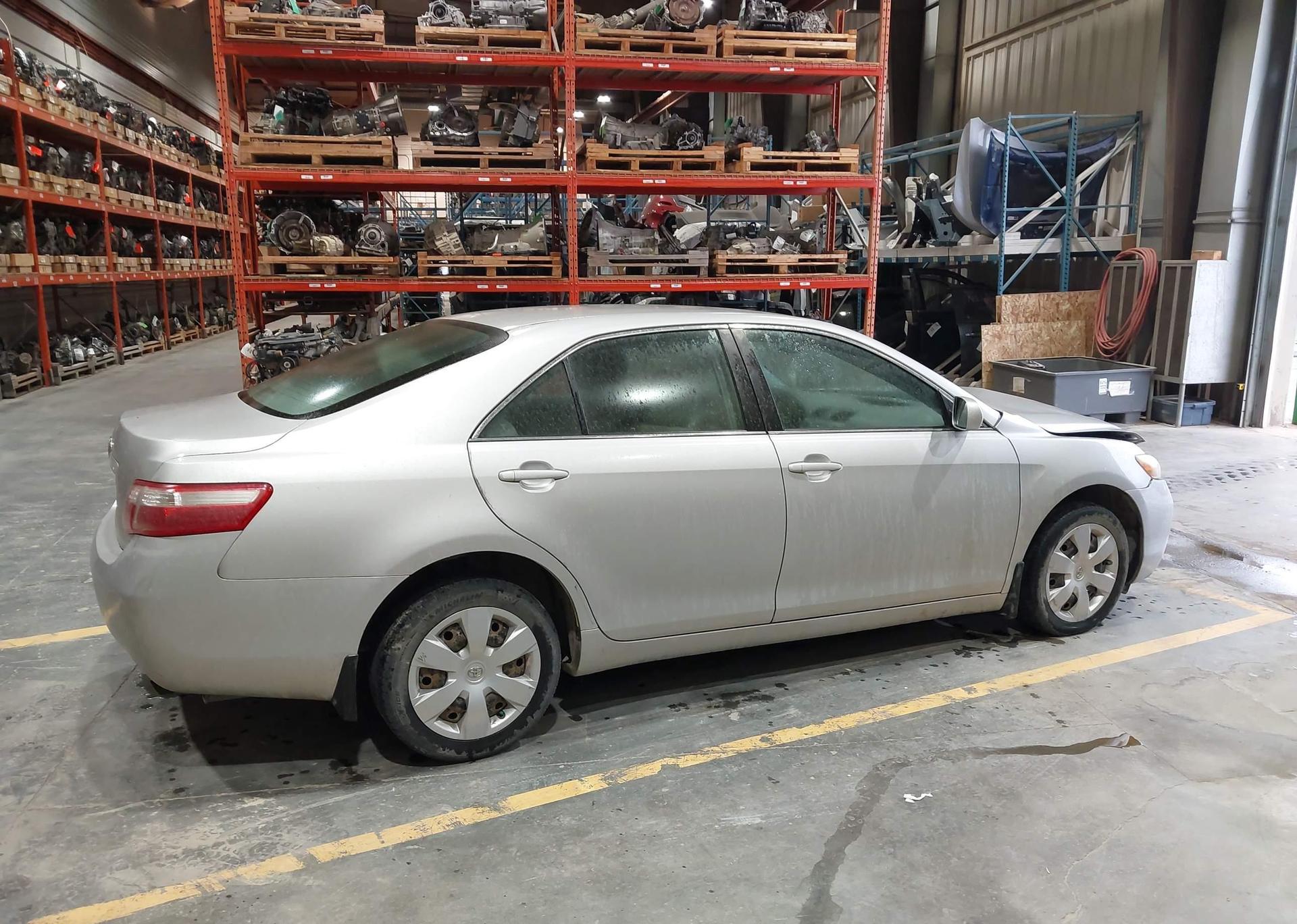 2009 TOYOTA CAMRY SE