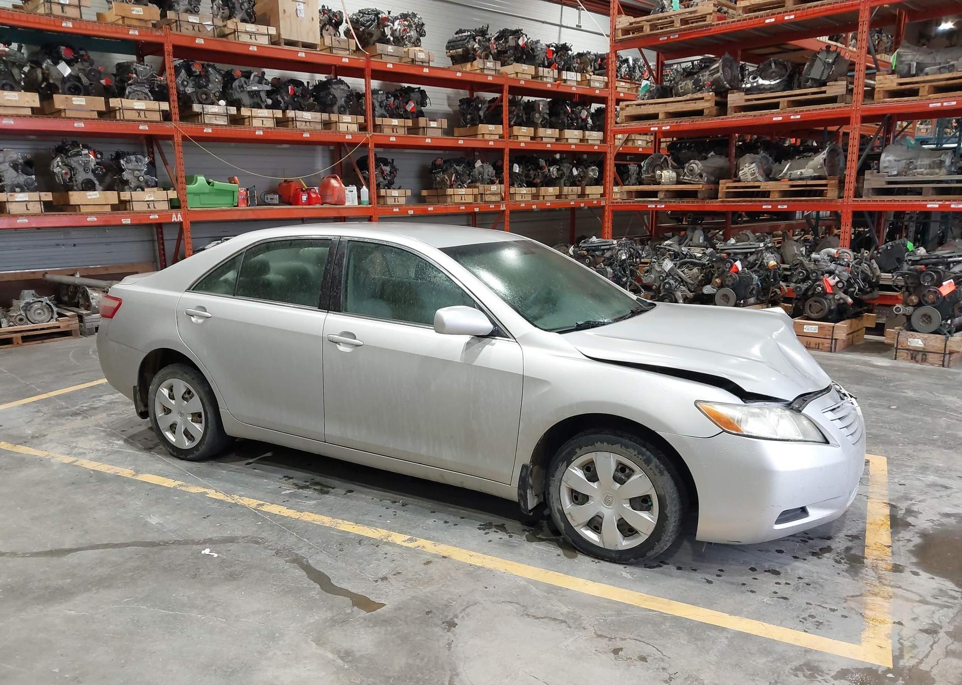 2009 TOYOTA CAMRY SE