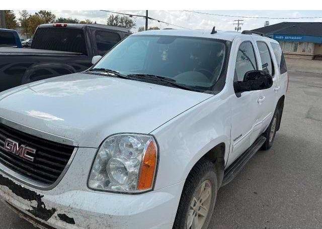 2010 GMC YUKON SLE