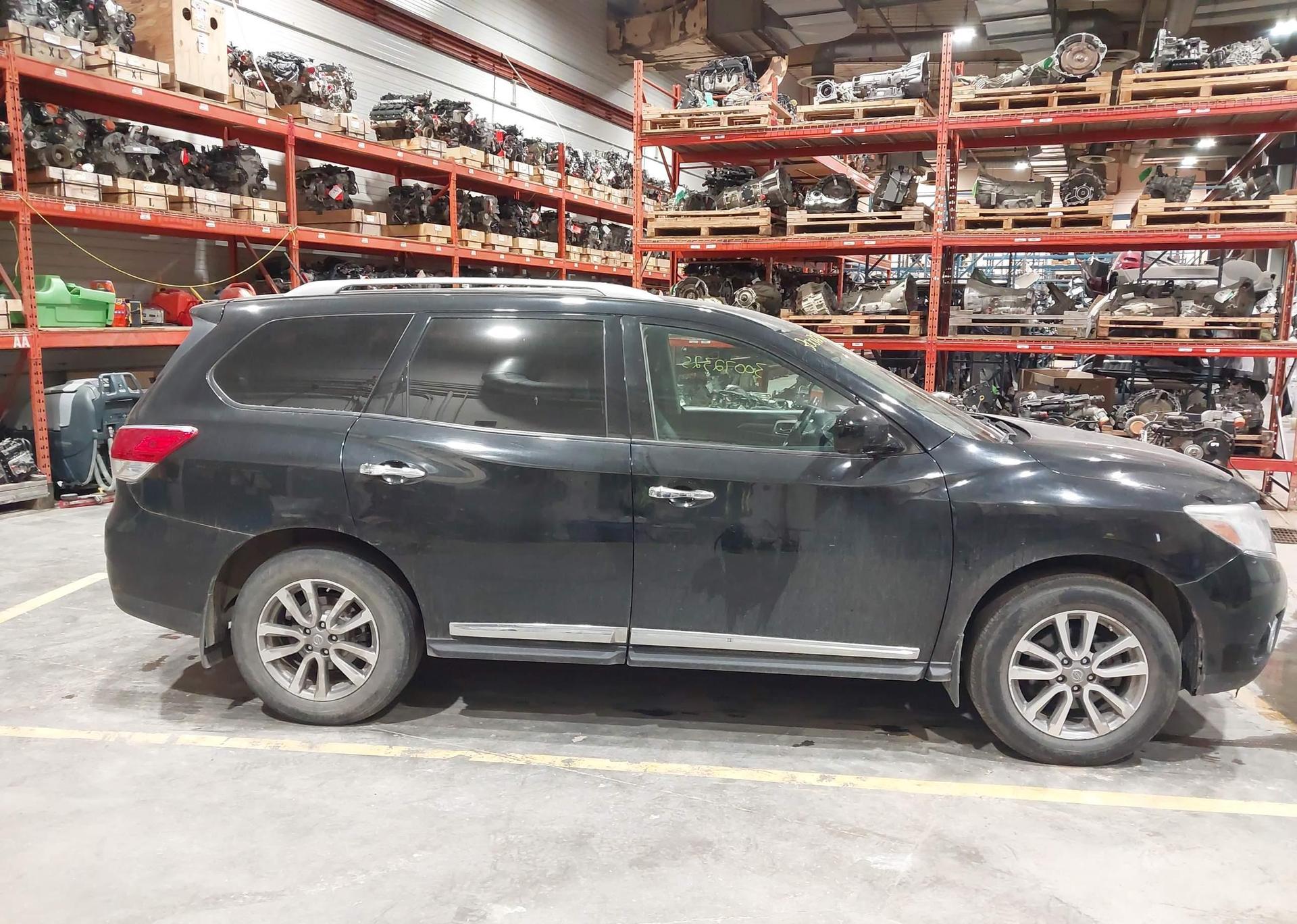 2015 NISSAN PATHFINDER S