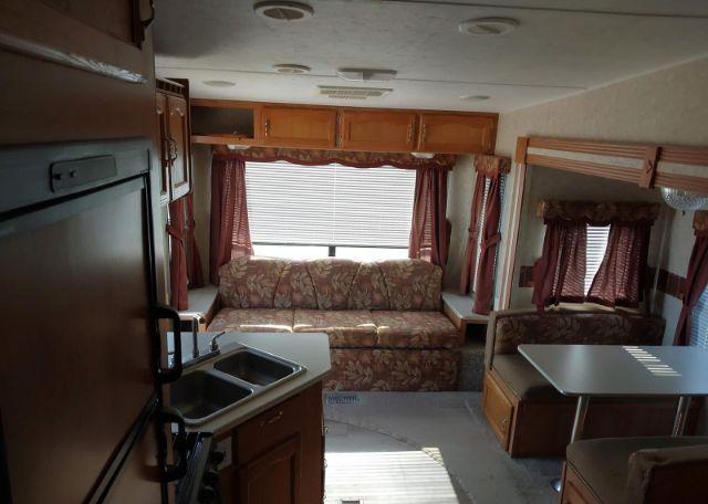 2008 FOREST RIVER INC. 253FBS