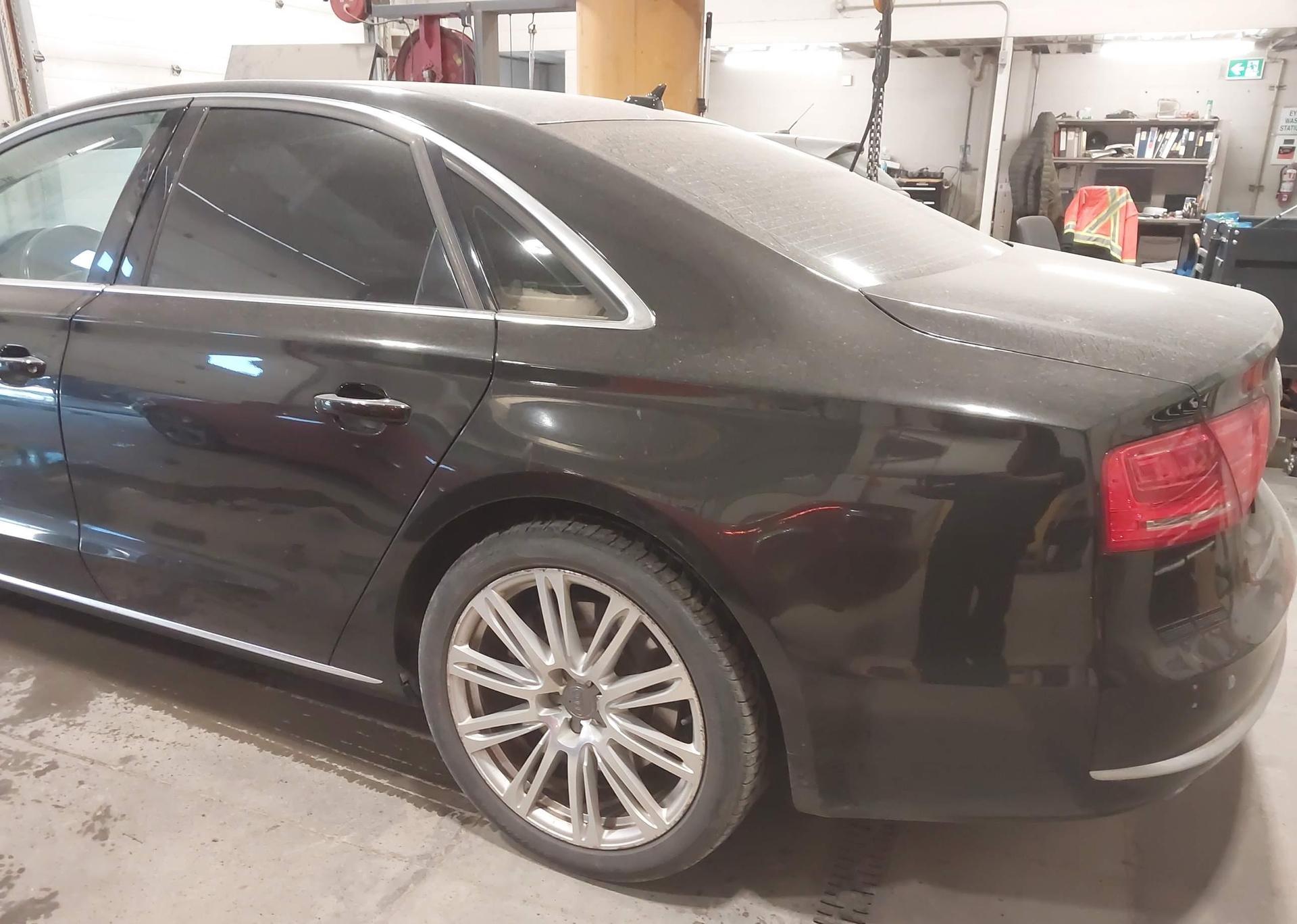 2011 AUDI A8 QUATTRO