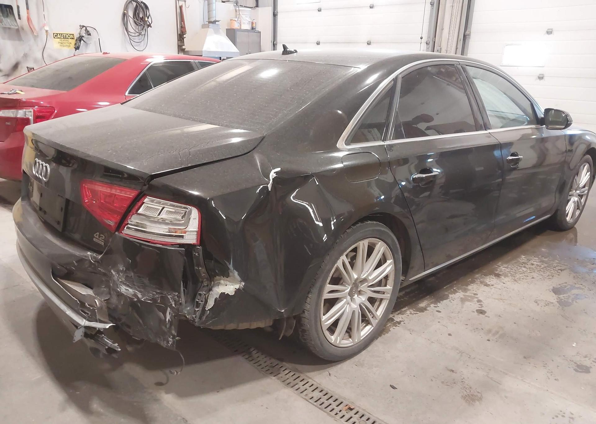 2011 AUDI A8 QUATTRO