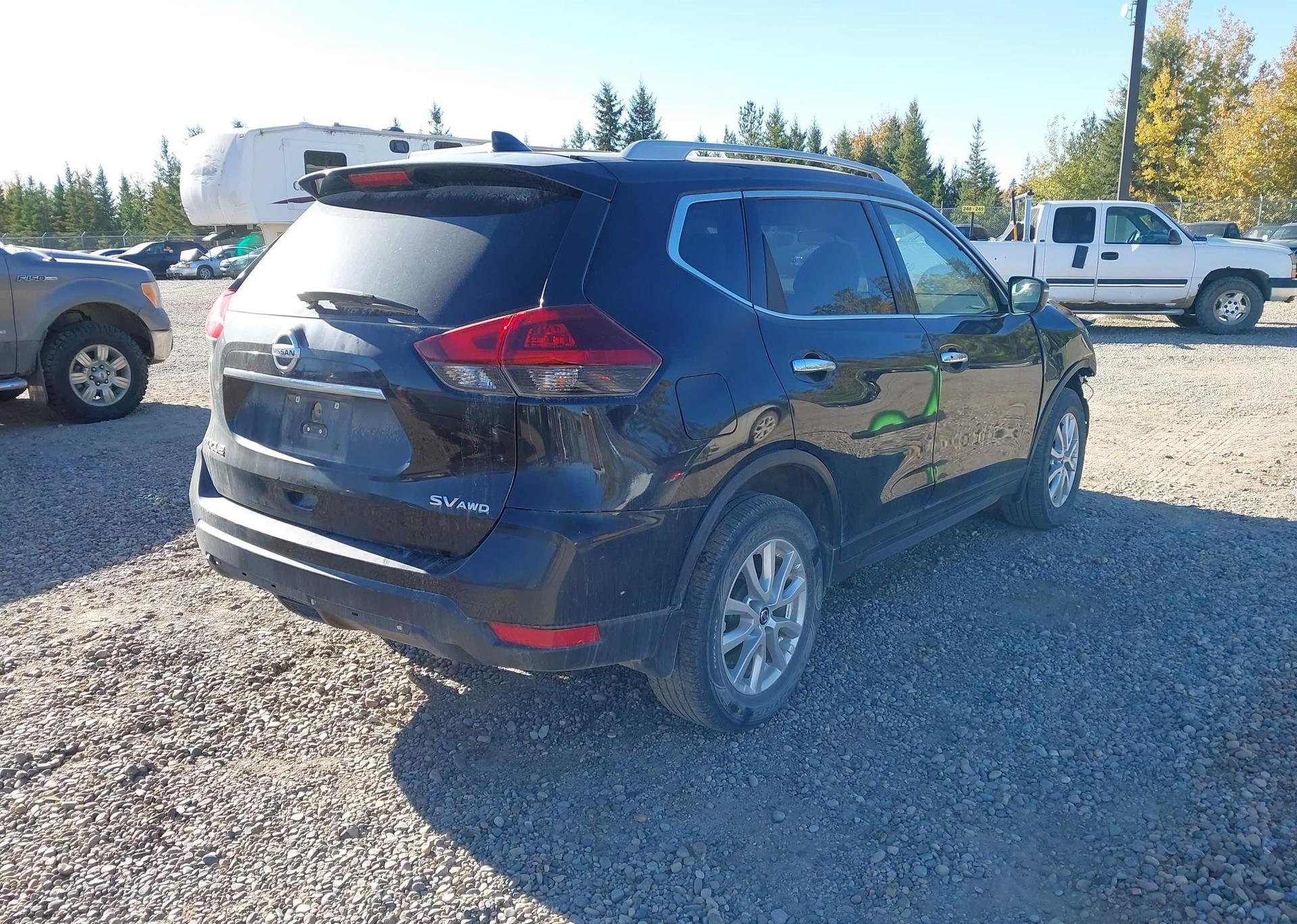 2019 NISSAN ROGUE S