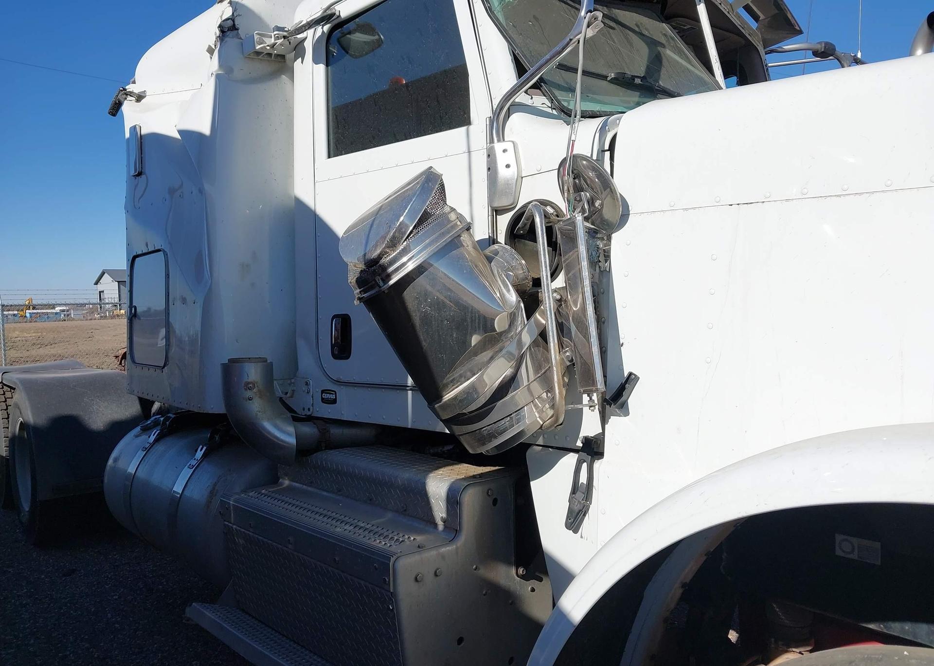 2014 PETERBILT 388