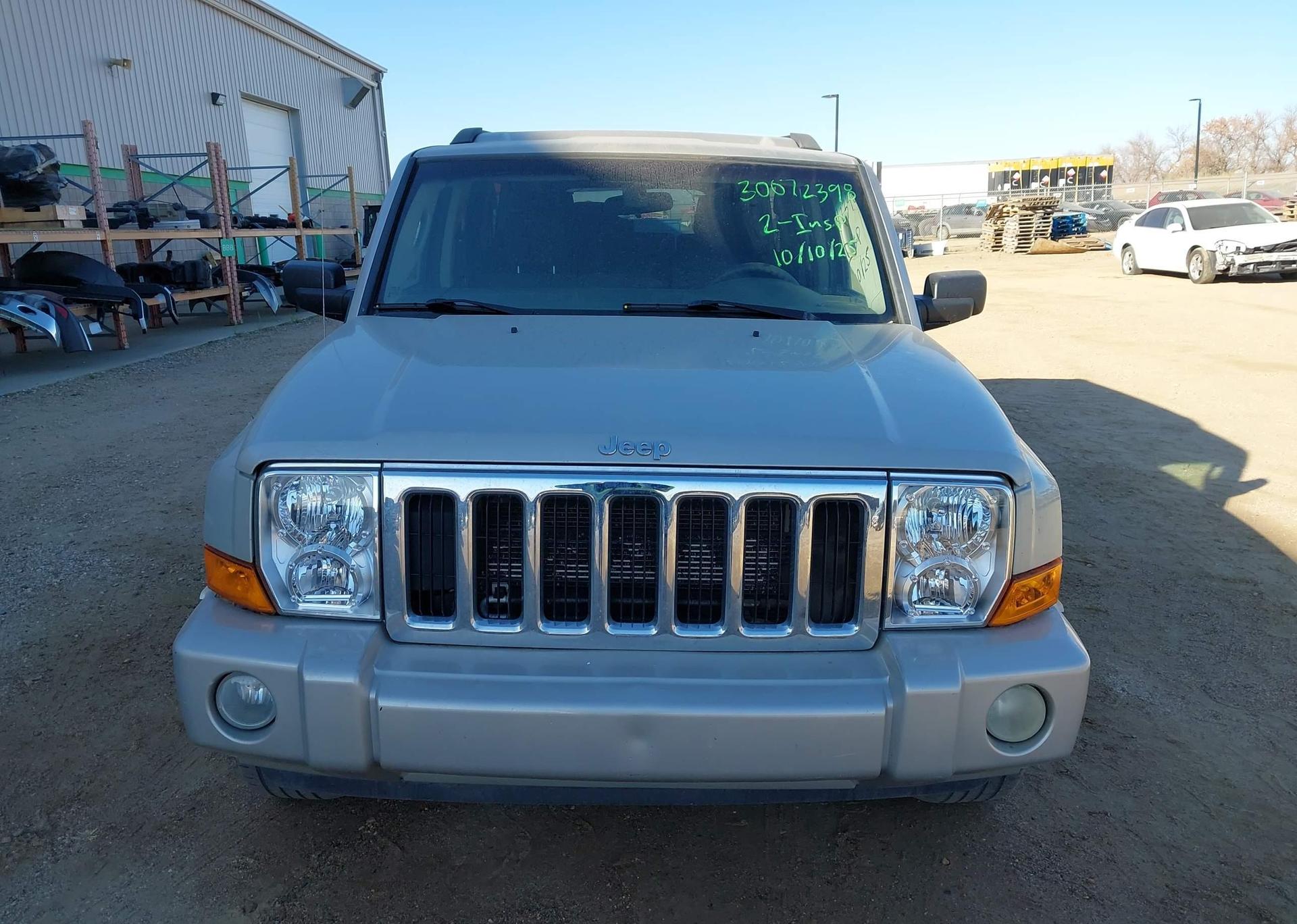 2008 JEEP COMMANDER SPORT