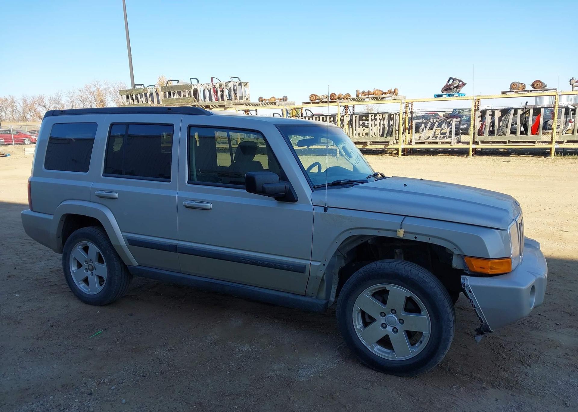 2008 JEEP COMMANDER SPORT