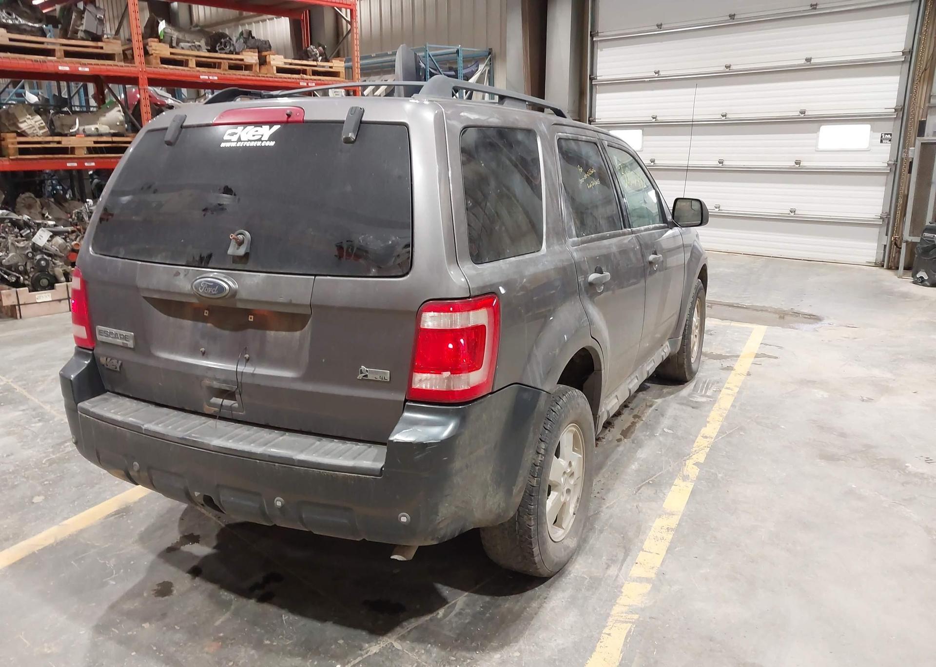 2010 FORD ESCAPE XLT AUTOMATIC