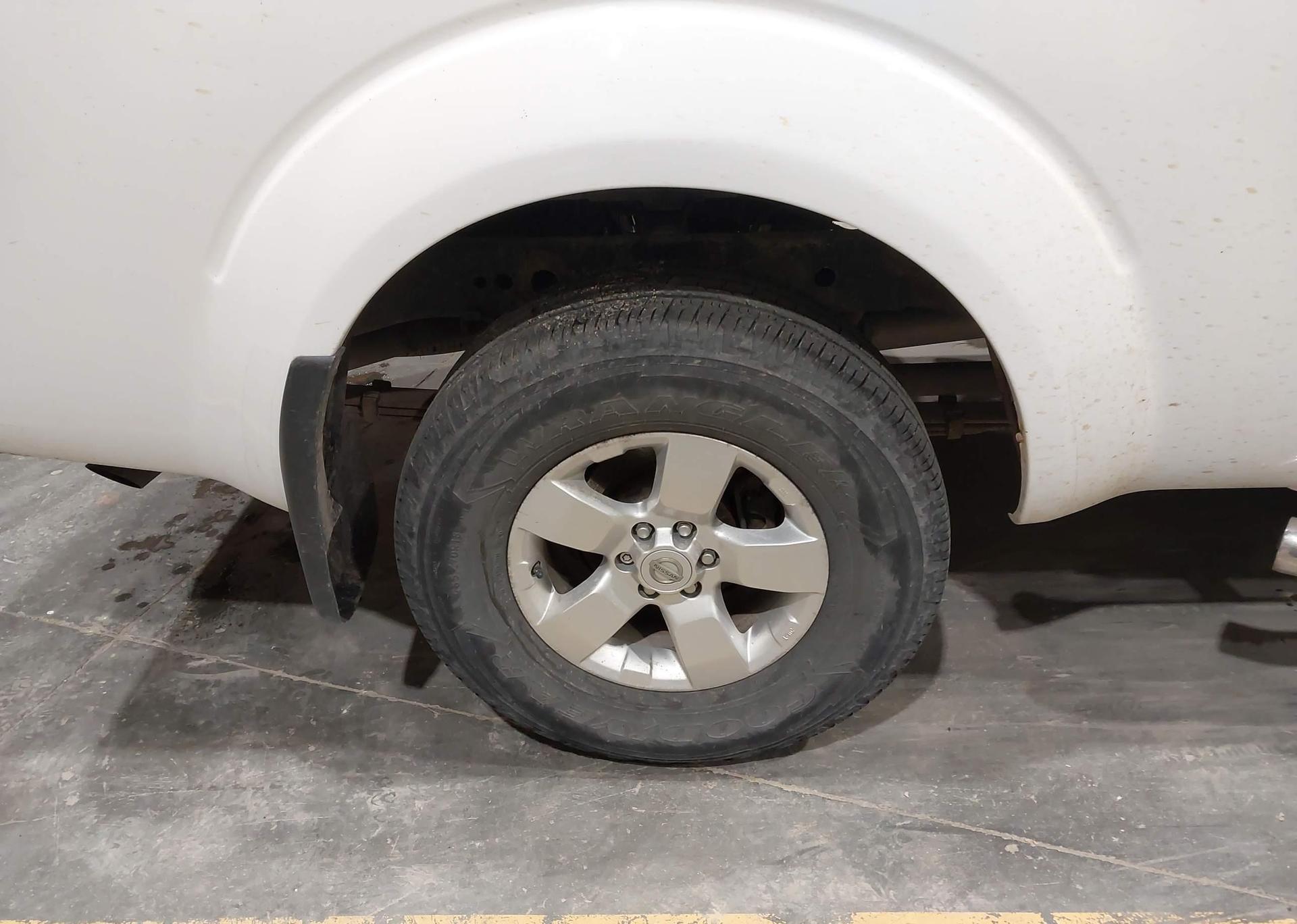 2011 NISSAN FRONTIER SV
