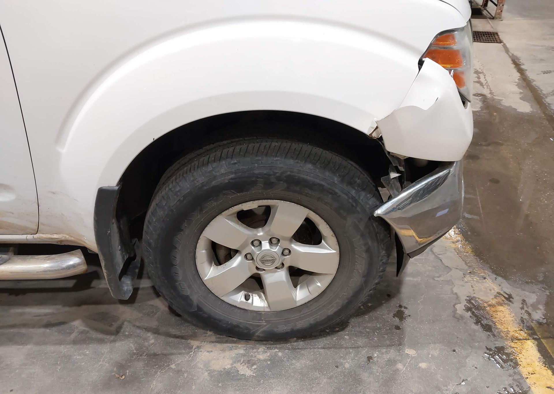2011 NISSAN FRONTIER SV