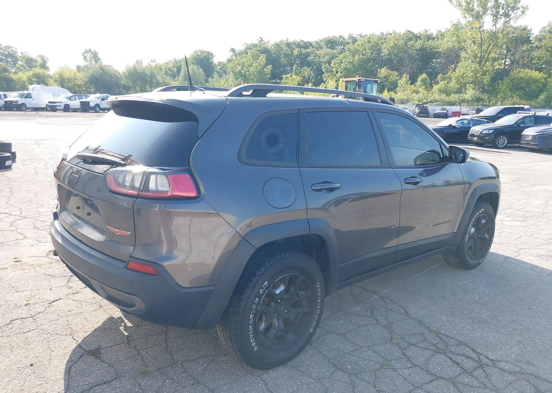 2019 JEEP CHEROKEE TRAILHAWK