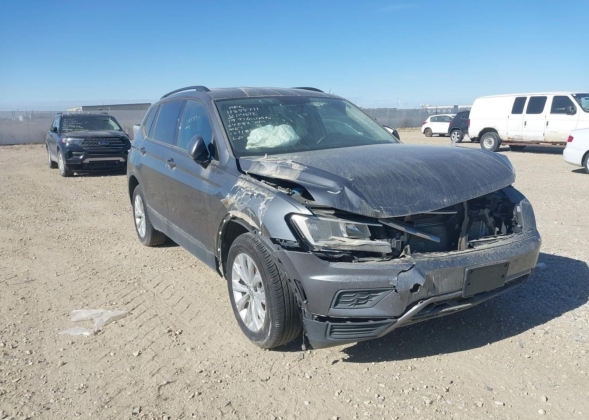 2019 VOLKSWAGEN TIGUAN TRENDLINE