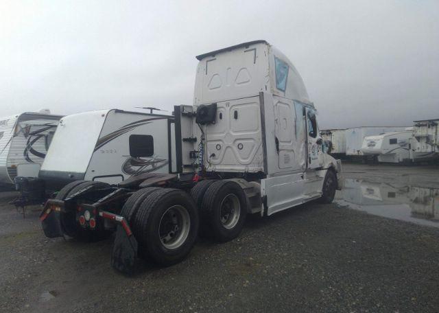 2020 FREIGHTLINER CASCADIA 126