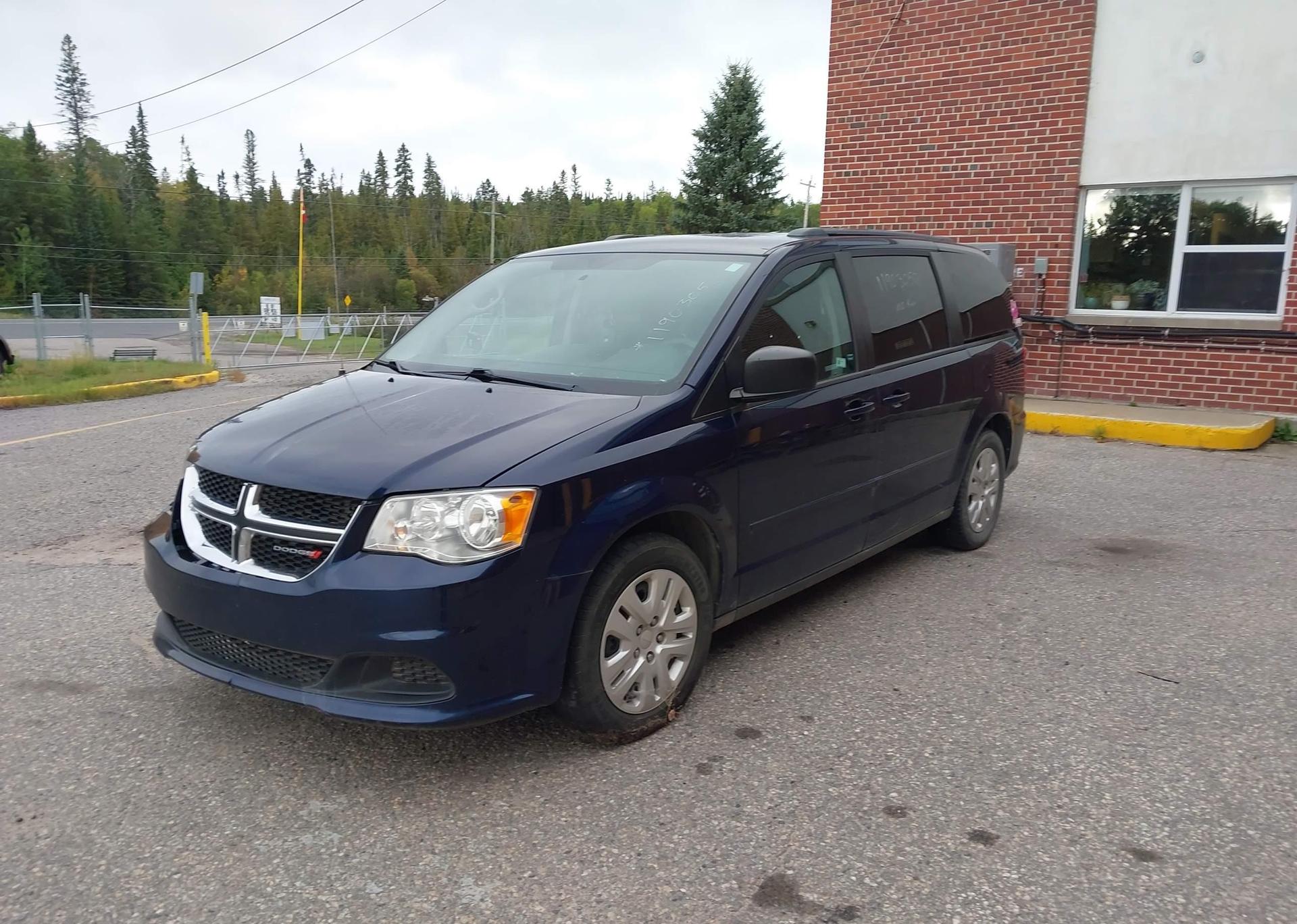 2017 DODGE GRAND CARAVAN SE