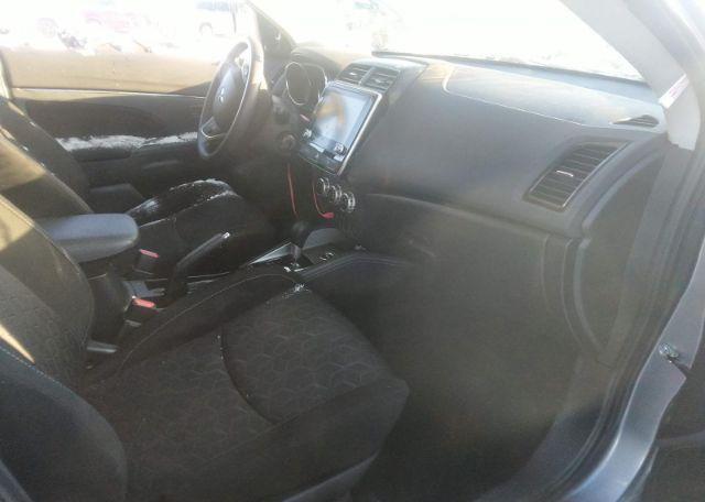 2022 MITSUBISHI RVR