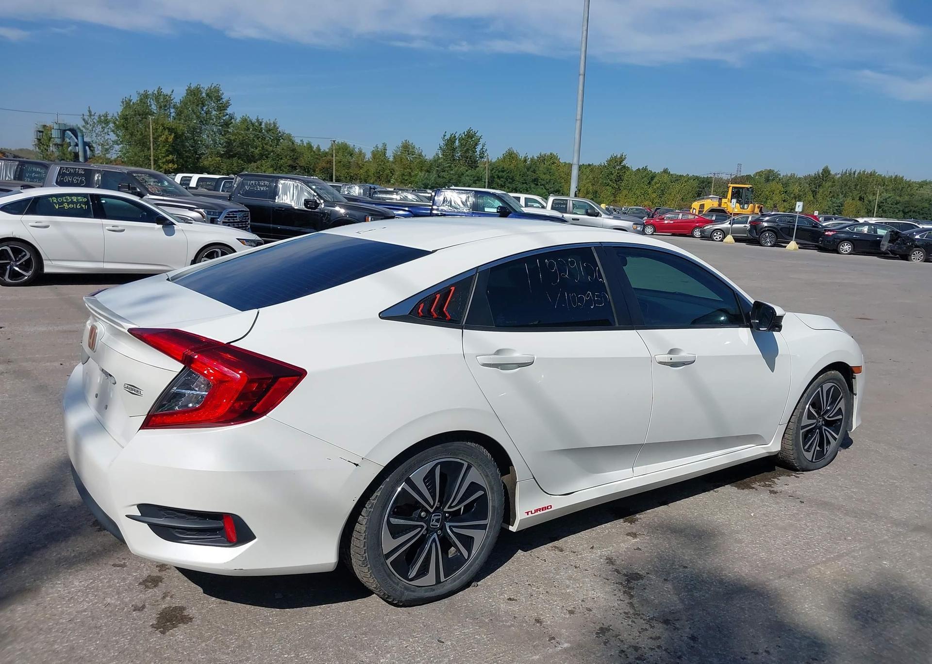 2016 HONDA CIVIC EX