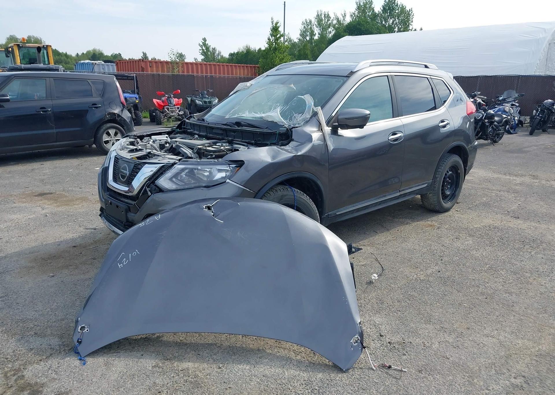 2017 NISSAN ROGUE