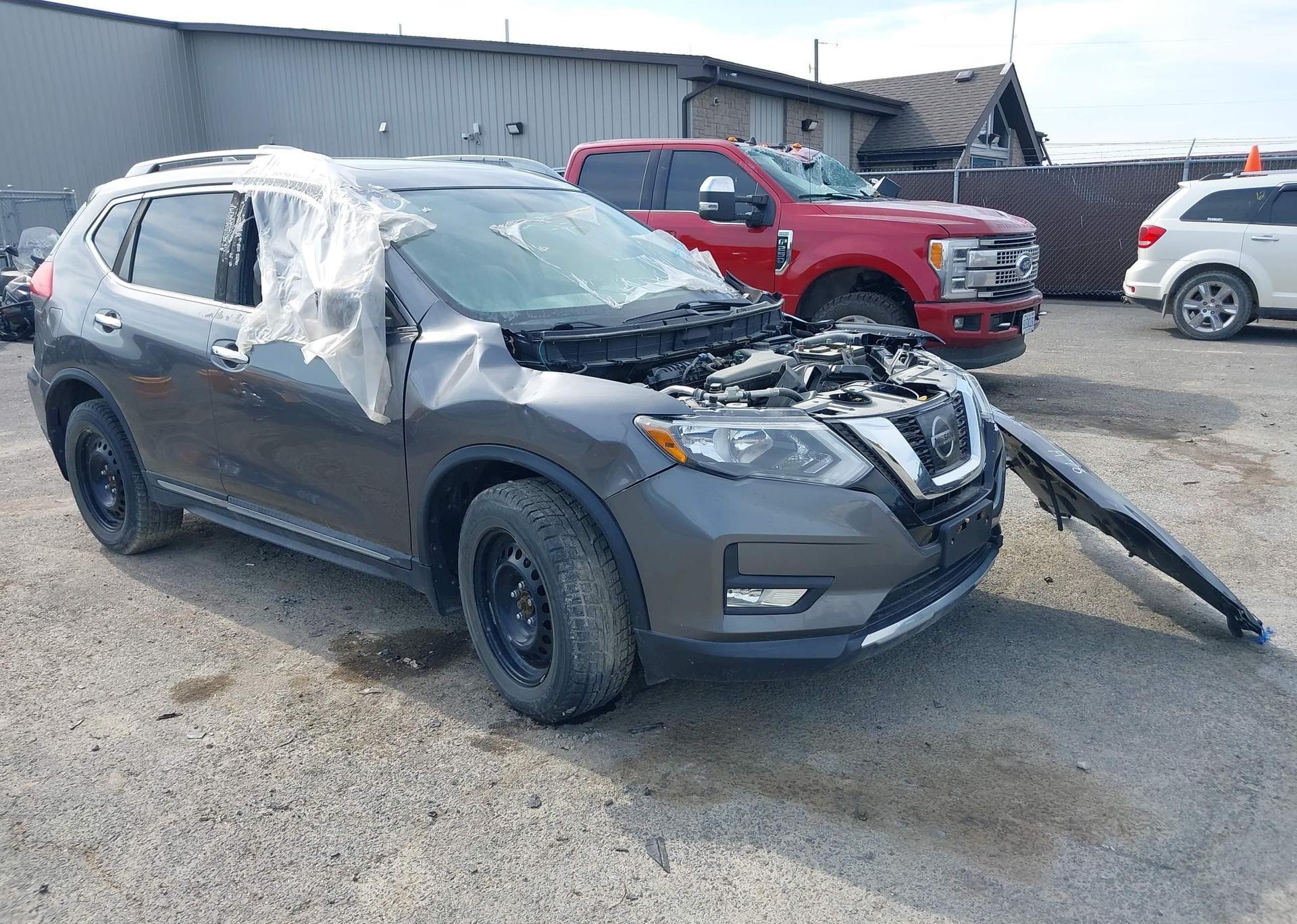 2017 NISSAN ROGUE
