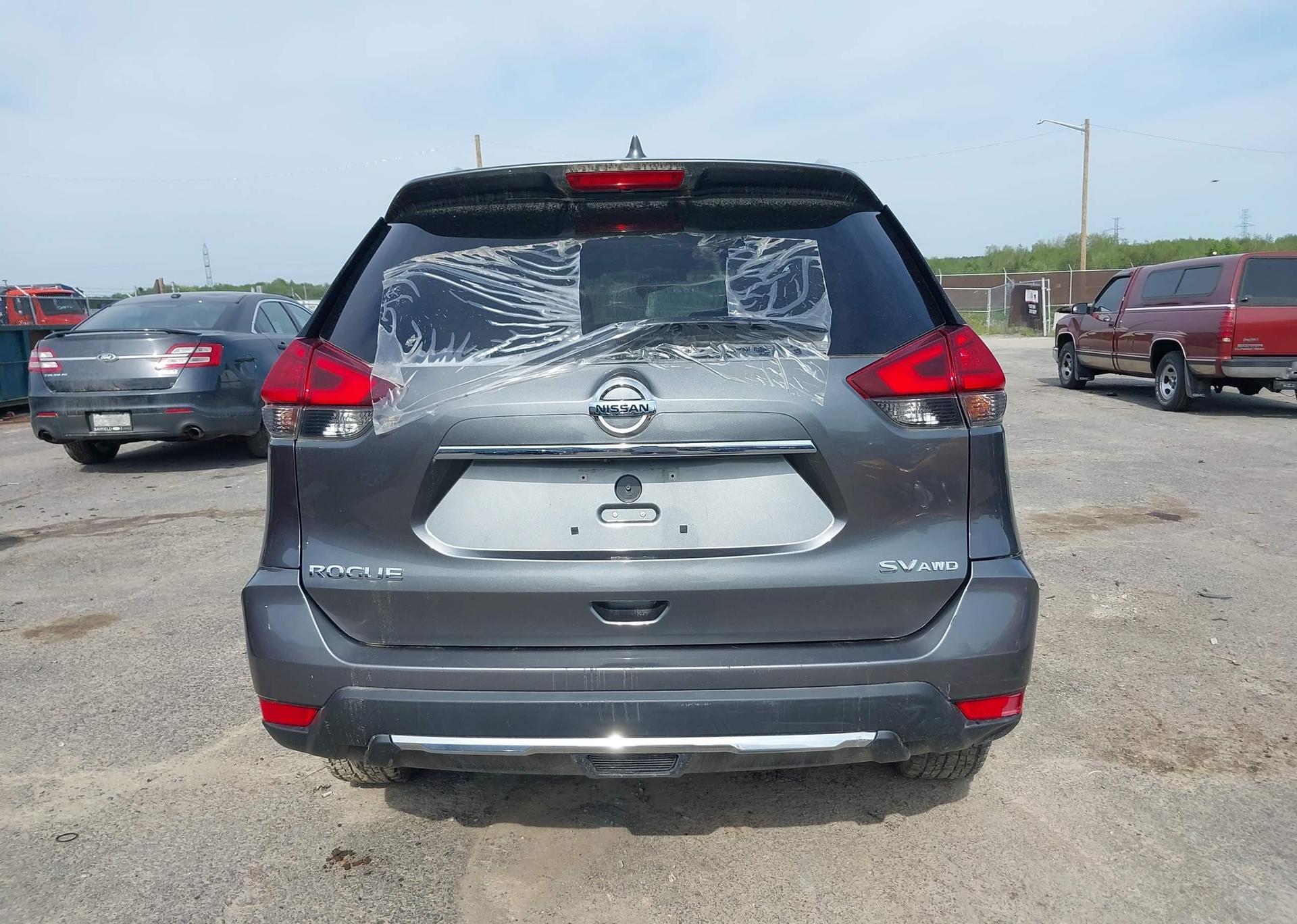 2017 NISSAN ROGUE